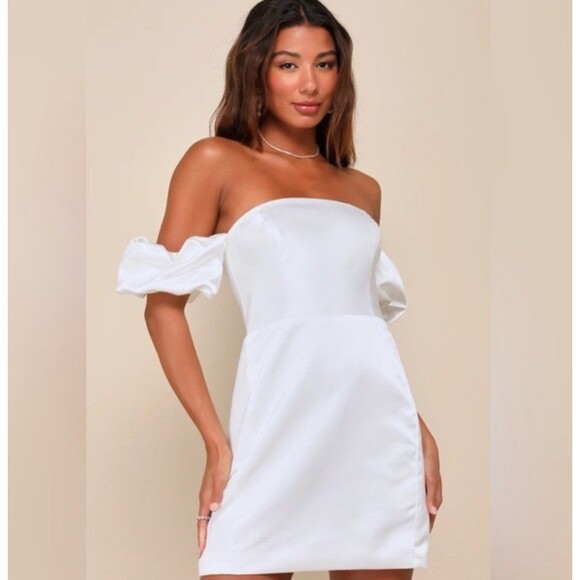 Dresses & Skirts - Lulus significant sensation  satin off-shoulder mini dress S Off White Elope Wed